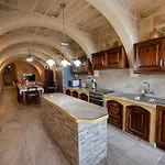 Ta' Gigi 5 Bedroom Farmhouse With Private Pool Villa Għarb