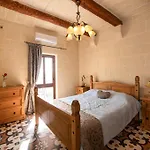 Villa Ta' Gigi 5 Bedroom Farmhouse With Private Pool
