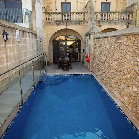 Villa Ta' Gigi 5 Bedroom Farmhouse With Private Pool